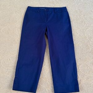 Talbots women’s Navy Straight-Leg Chinos Sz 6 Crop